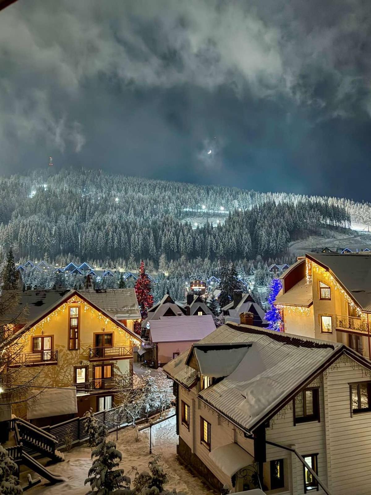 Sadyba U Halyny Sunrise Bukowel Exterior foto