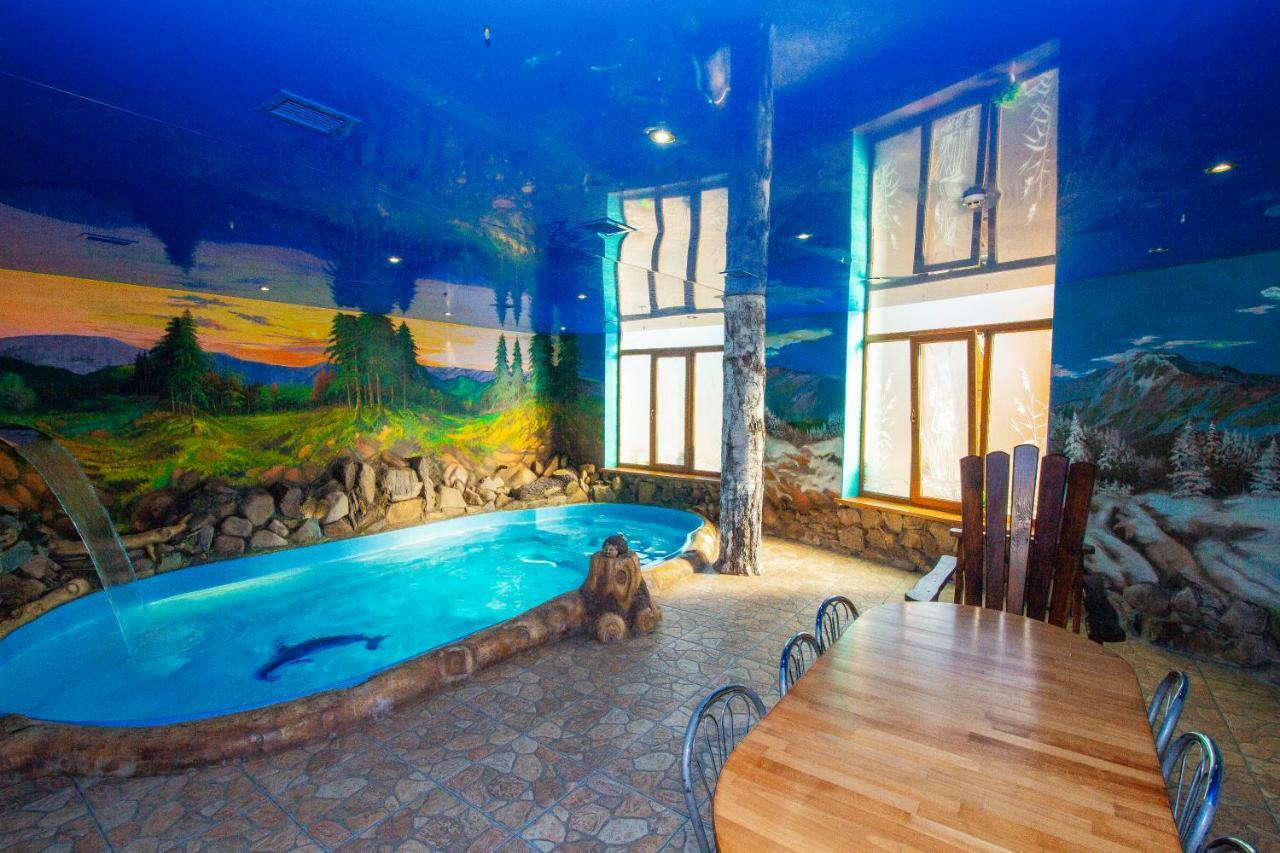 Sadyba U Halyny Sunrise Bukowel Exterior foto